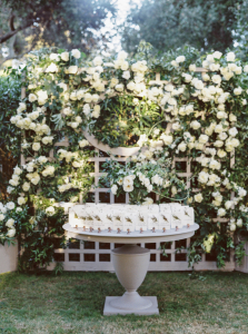 Laurie Arons’s team and Mindy Rice put together this escort display. The trellis was later used as a backdrop to our Bosco photo booth. Photo: Maria Lamb. 