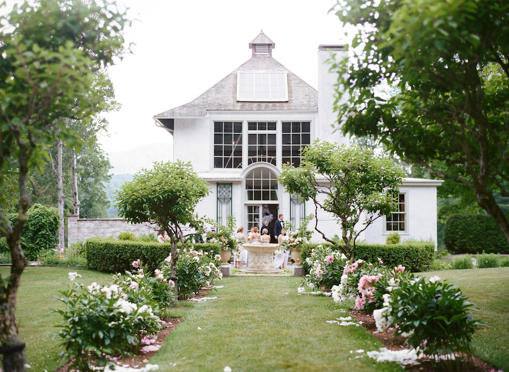 The Best and Most Picturesque Wedding Venues in New England Over The Moon