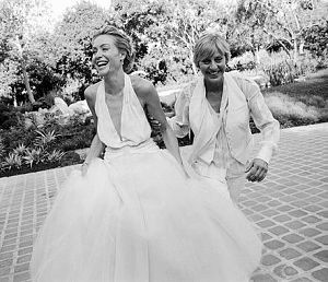 Ellen DeGeneres and Portia de Rossi s 10th Wedding Anniversary