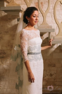 The Bride Wore Custom Carolina Herrera for This “Very New York” Wedding