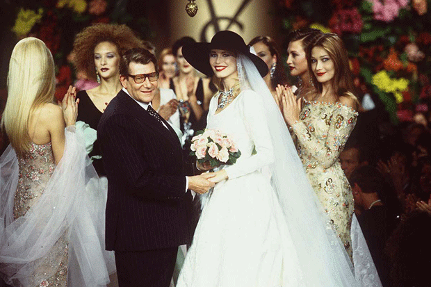 Looking Back at the Most Iconic Bridal Moments From the '90s Runways - Over  The Moon