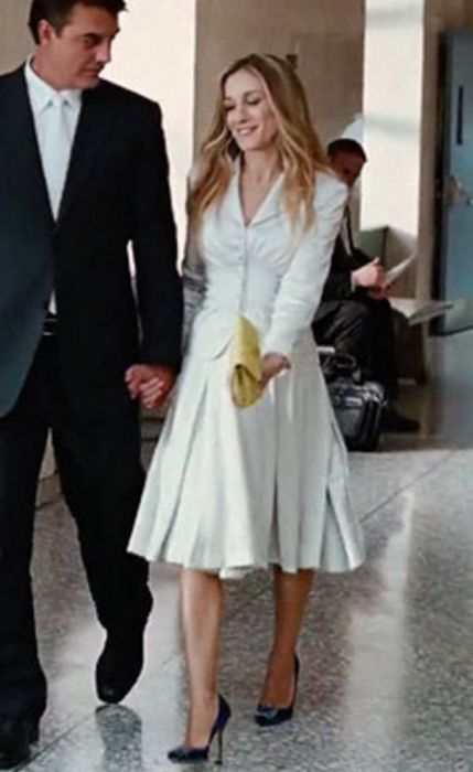 sarah-jessica-parker-carrie-bradshaw-wedding-suit-sex-and-city - Over ...