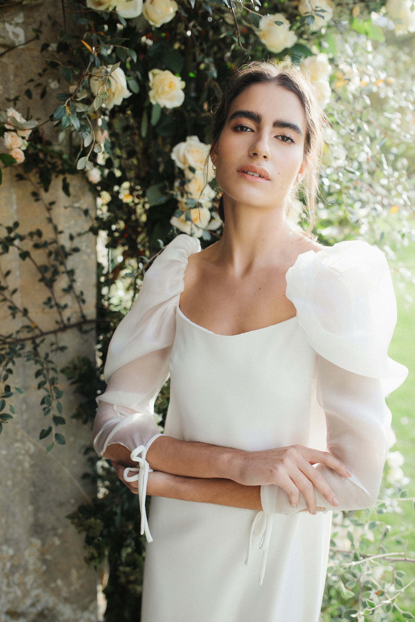 An Intimate Styled Shoot Inspired by Modern English Romance at a 17th ...