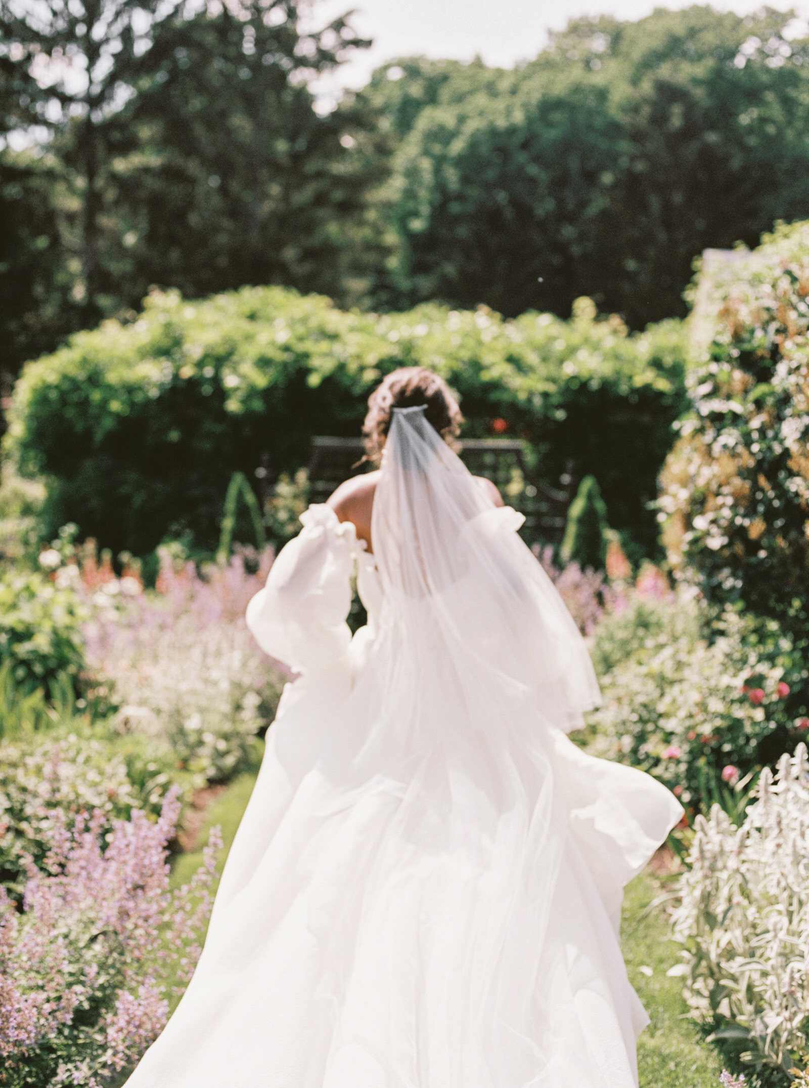 A French-Inspired Wedding Shoot with Three Different Aesthetics at ...