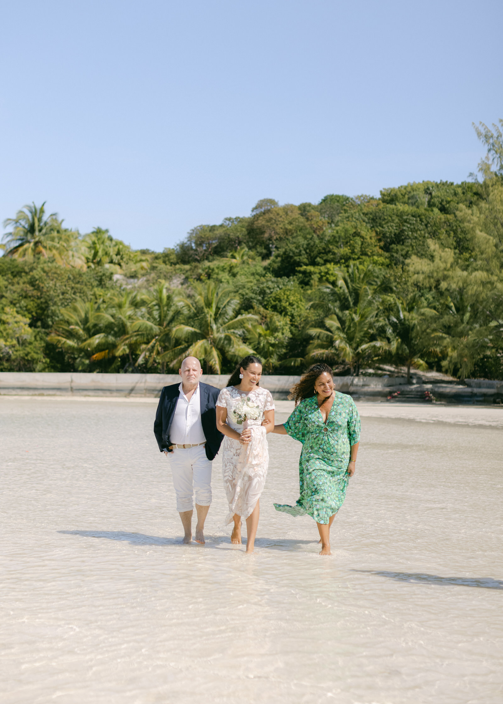 After Getting Married on a Sandbank, This Bride Celebrated With ...